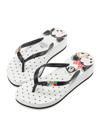 File:Mickey and Minnie Tsum Tsum Sandals.jpg