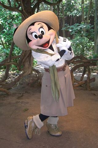 File:MinnieAnimalKingdom2.jpg