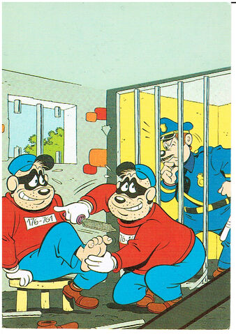 File:BeagleBoys postcard2.jpg
