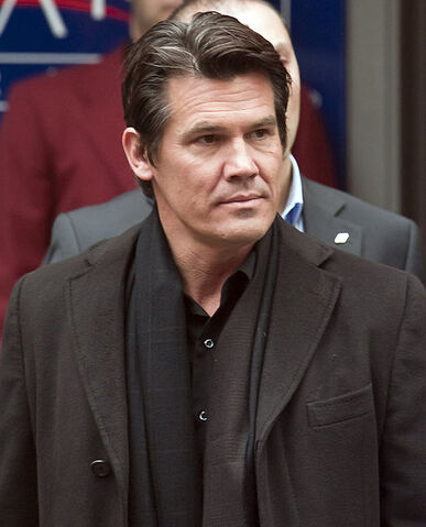 File:Josh Brolin (Berlin Film Festival 2011) 2.jpg