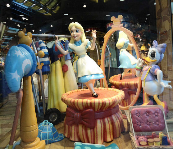 File:Disney Store Window Alice In Wonderland with Daisy Duck Alderwood Mall Lynnwood WA..jpg