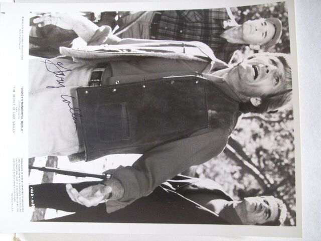 File:Collins-gary-photo-signed-autograph-the-secret-of-lost-valley-1980-13.jpg