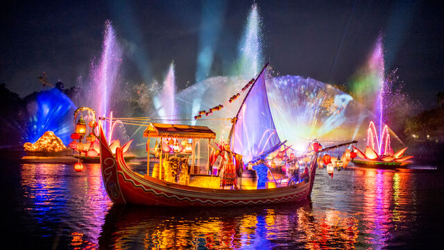 File:Rivers-of-light-boats-16x9.jpg