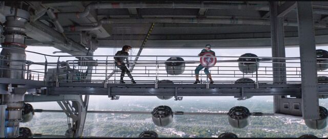 File:Capvswintersoldierhelicarrier.jpg