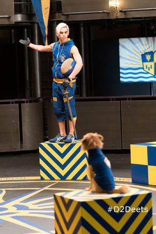 File:Descendants 2 photography 21.png