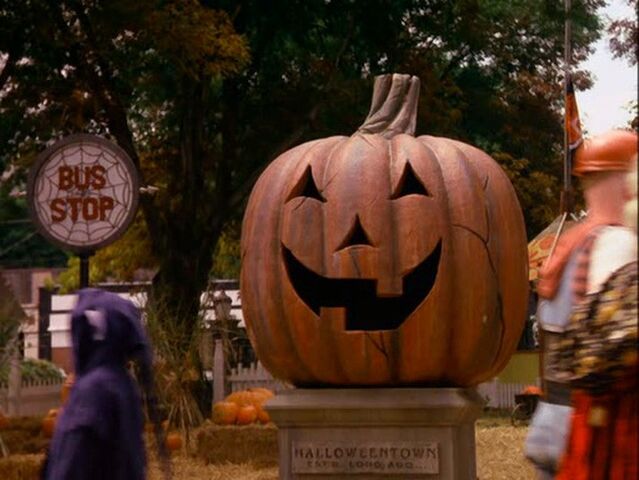 File:Halloweentown-disneyscreencaps.com-2922.jpg