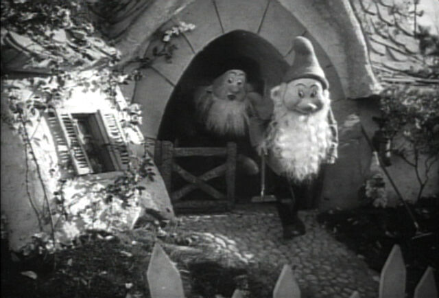 File:Dwarflandexit.jpg