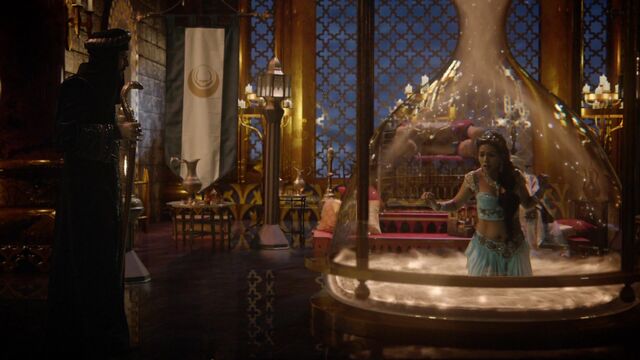 File:Once Upon a Time - 6x05 - Street Rats - Jasmine in Sandglass.jpg