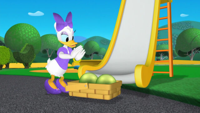 File:Daisy beans in the basket.jpg