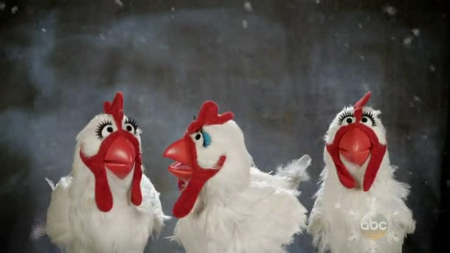 File:GagaMuppets-ChickensGift.png