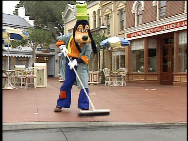 File:GoofyinDisneylandFun.jpg