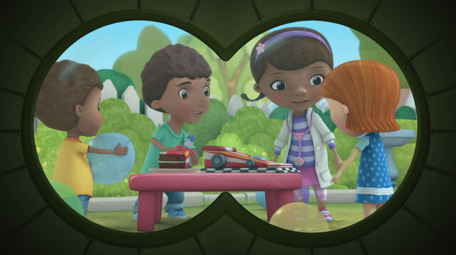 File:Doc, donny and friends through the binoculars.jpg