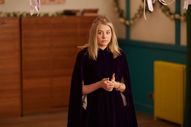 File:Bella Crossley3.jpg