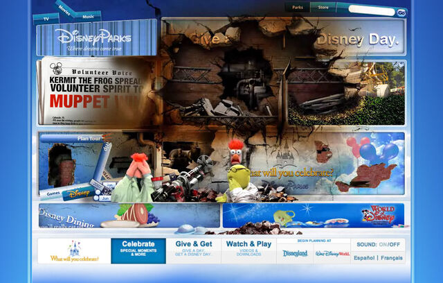 File:Disneyparksgive.com-19.jpg