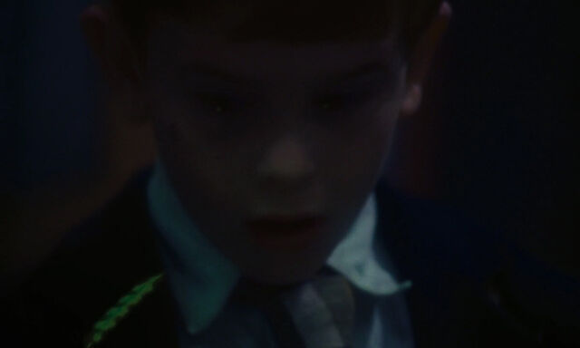 File:James-giant-peach-disneyscreencaps com-2078.jpg