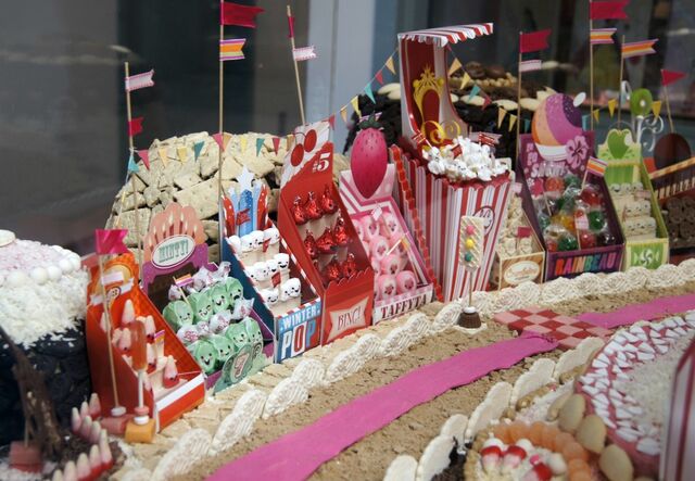 File:Sugar-Rush-Stands.jpg