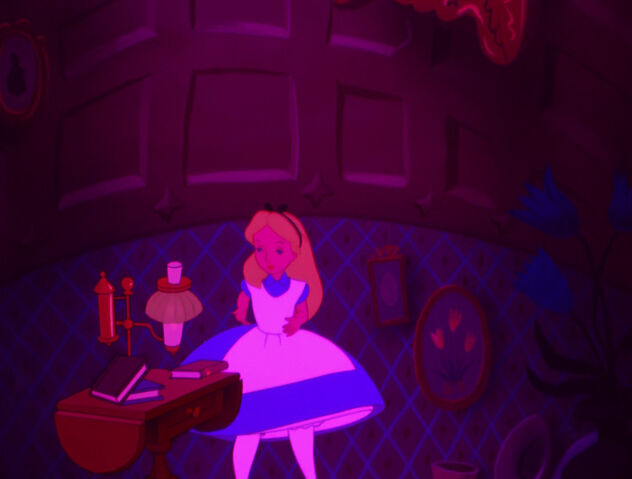 File:Alice-in-wonderland-disneyscreencaps.com-583.jpg