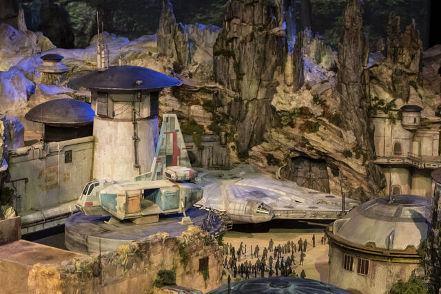File:Star Wars Land D23 2017 Model 01.jpg