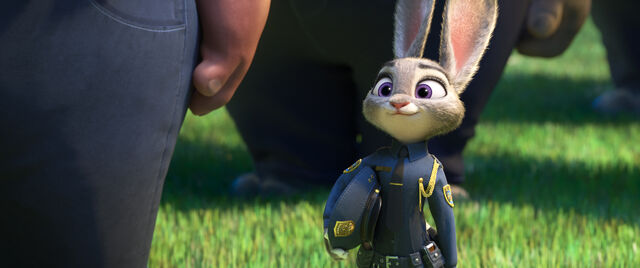 File:Zootopia Judy's graduation.jpg