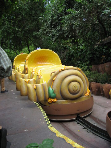 File:Disneyland-WinniePooh-vehicle.jpg