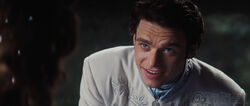 Cinderella-movie-2015-screenshot-prince-charming-kit-richard-madden-8.jpg