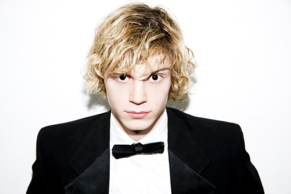 File:Evan peters.jpeg