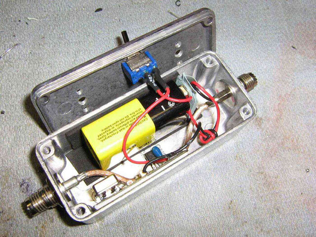 File:Battery-and-switch.jpg