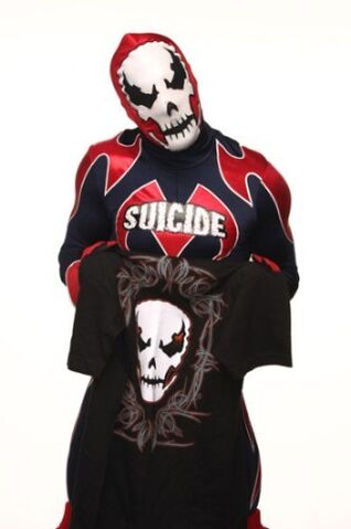 File:Slade and Shirt Pic.jpg