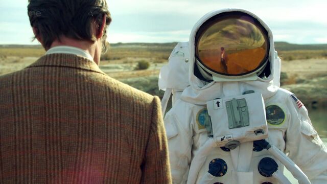 File:Impossible-astronaut-doctor-who-2009.jpg