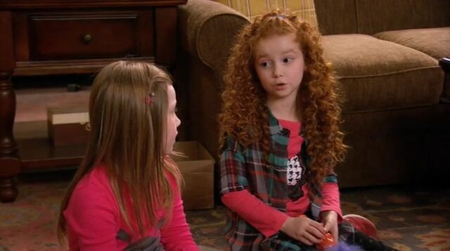 File:ChloeDarcy24.jpg