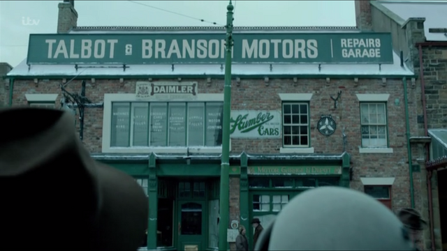 File:TalbotAndBransonS6E9.png