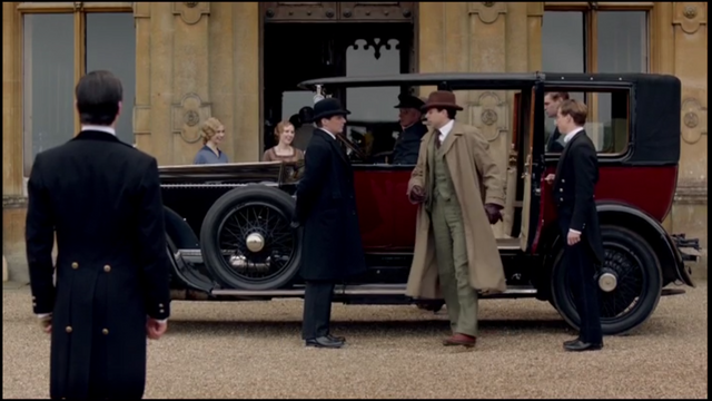 File:FoylesRollsRoyceS4E3.png