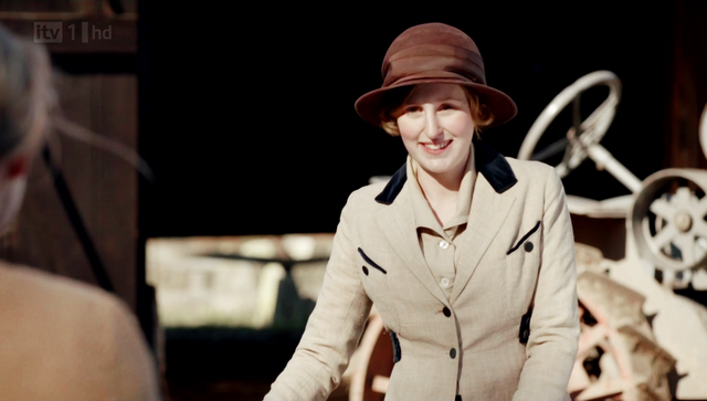 File:Downtonabbey2x02.png