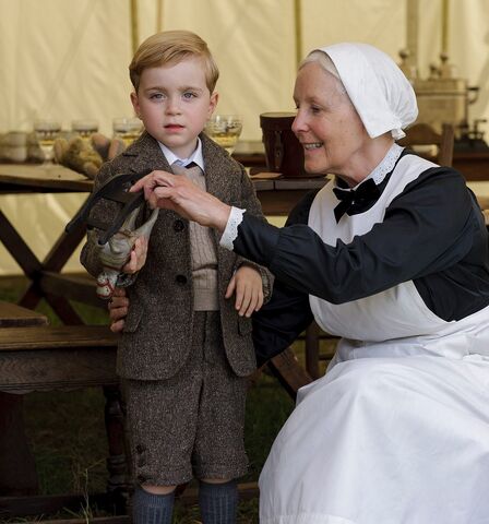 File:Downton-abbey-children-george-ctr.jpg