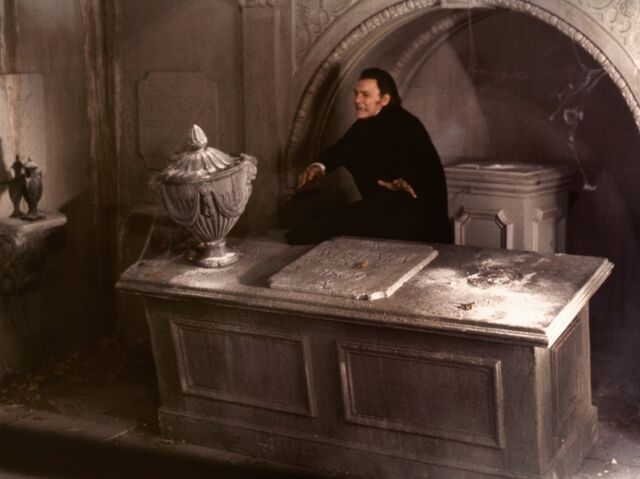 File:PalanceDraculaII.jpg