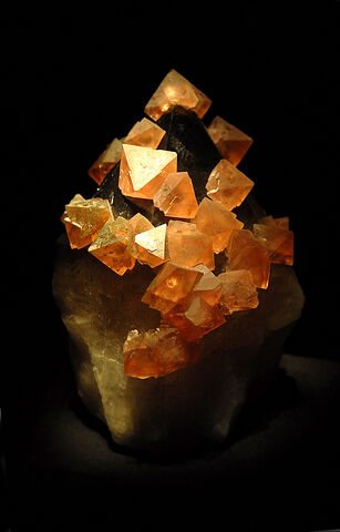 File:Flourite.jpg