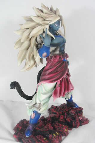 File:AF Broly modelkit e.jpg
