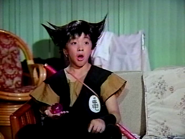 File:Koreangokuholdingball.png