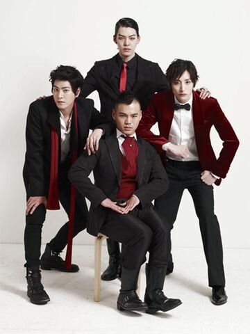 Archivo:Vampire Idol7.jpg