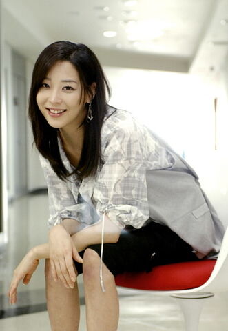Archivo:Han Go Eun.jpg