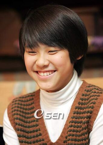 Archivo:Eun Won Jae4.jpg
