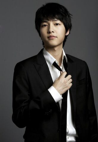 Archivo:528px-SongJoongKi.jpg