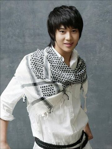 Archivo:Taemin.jpg