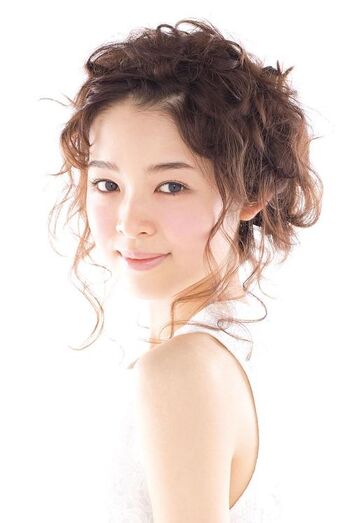 Ema Fujisawa-p03.jpg