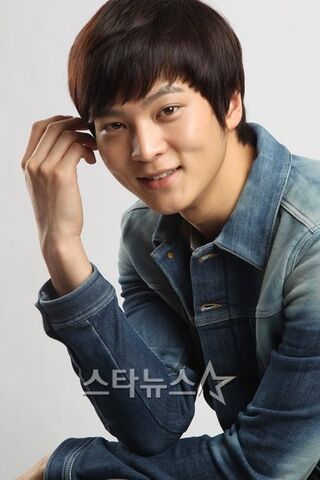 Archivo:Joo Won15.jpg