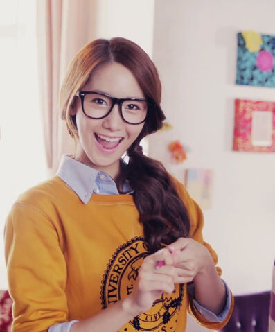 Archivo:Yoona love.jpg