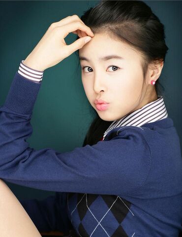 Archivo:Han Hye Rin4.jpg