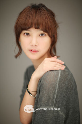 Archivo:윤승아 비키니4.jpg