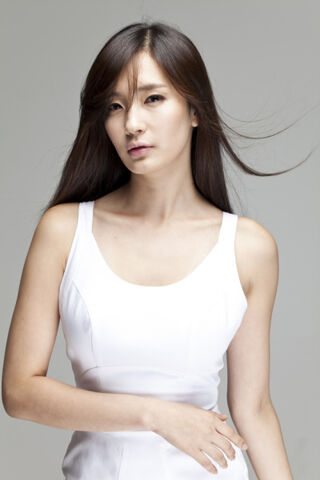 Archivo:Lee Eun Bin.jpg