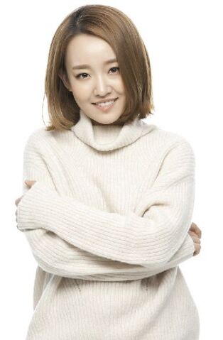 Archivo:Younha03.jpg